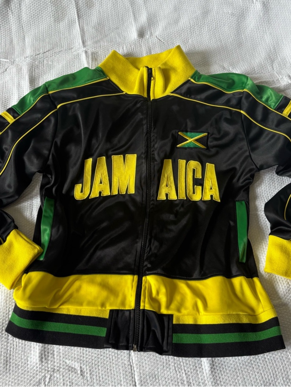 🇯🇲 Jamaica 🇯🇲 
Track jacket by Jam Star
Size m